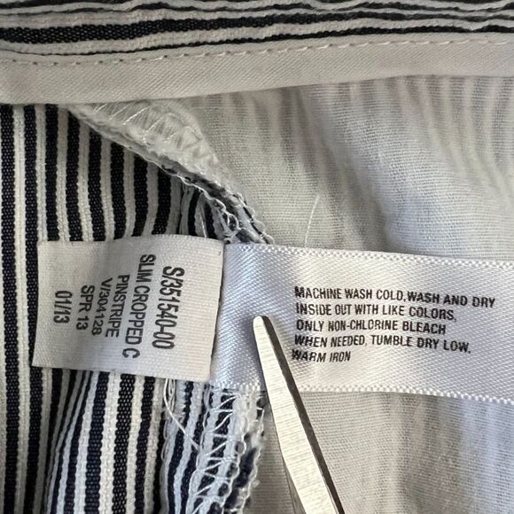 Gap Women's Slim Cropped Navy Blue White Stripe Stretch Pants Size 6  *READ* - Picture 7 of 11
